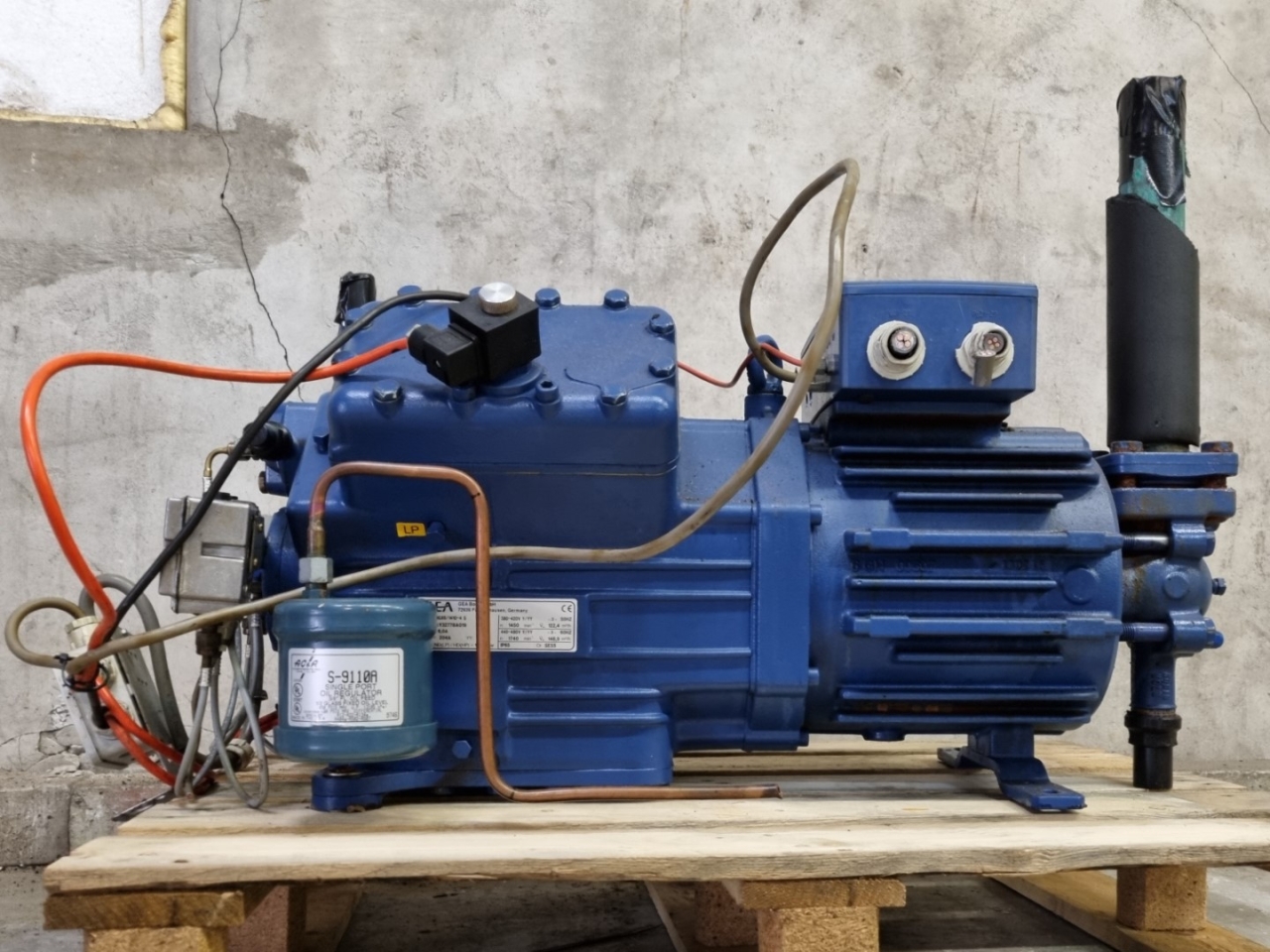 Used Bock HGX6/14104 semihermetic reciprocating compressor on Freon